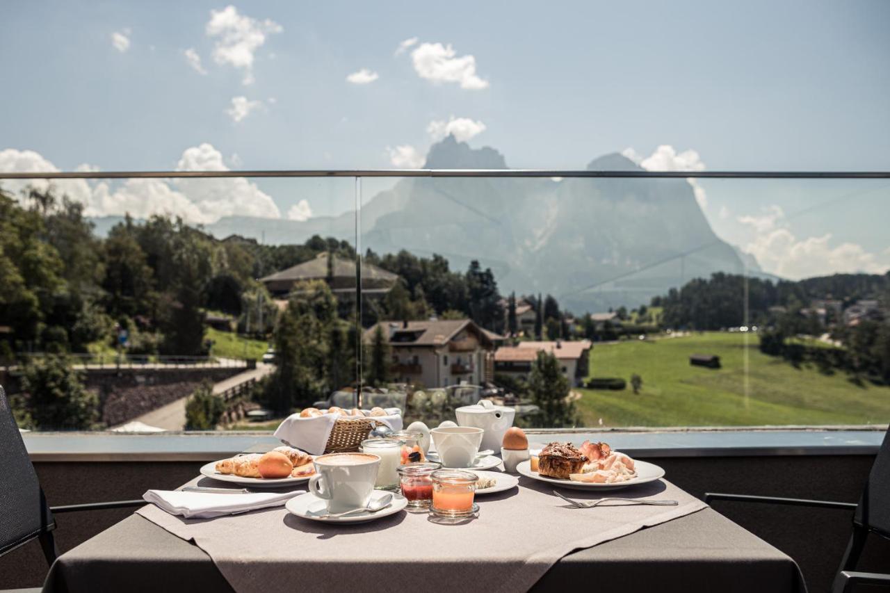 Hotel Alpenflora Castelrotto Esterno foto