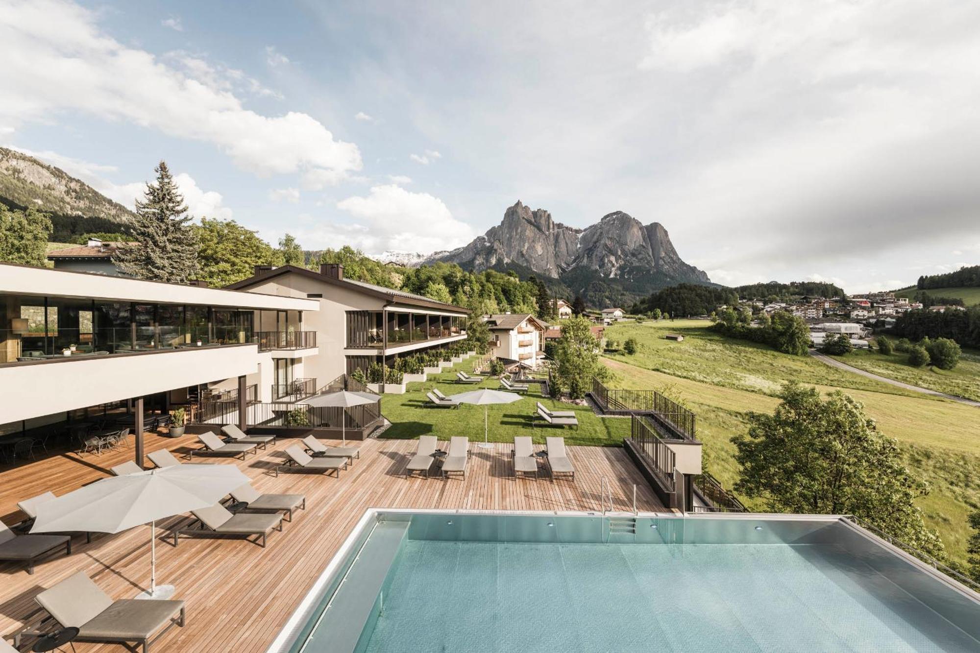 Hotel Alpenflora Castelrotto Esterno foto